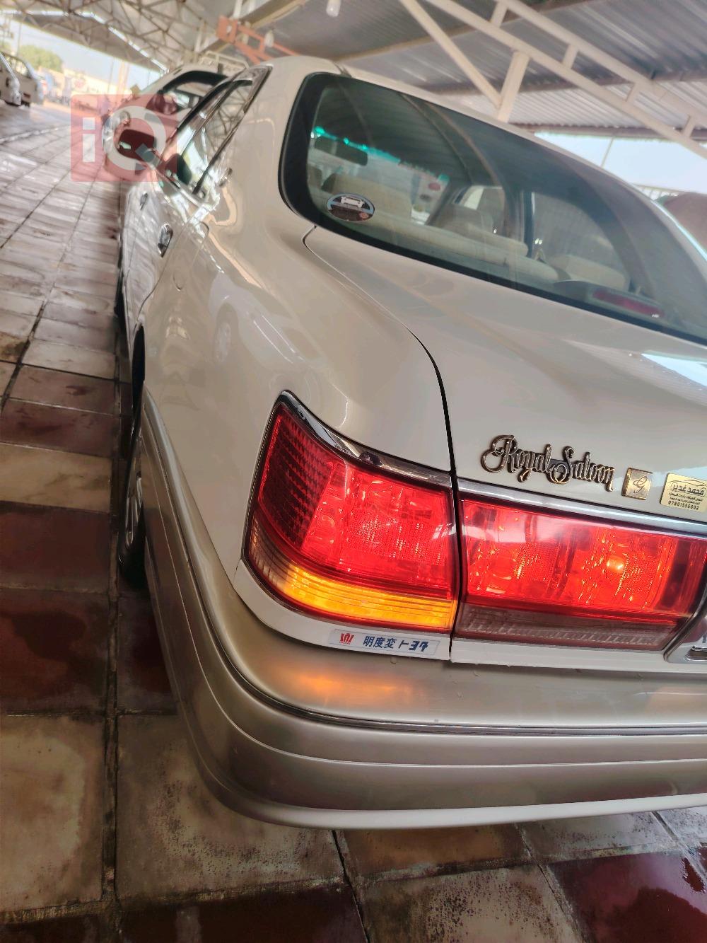 تۆیۆتا کراون